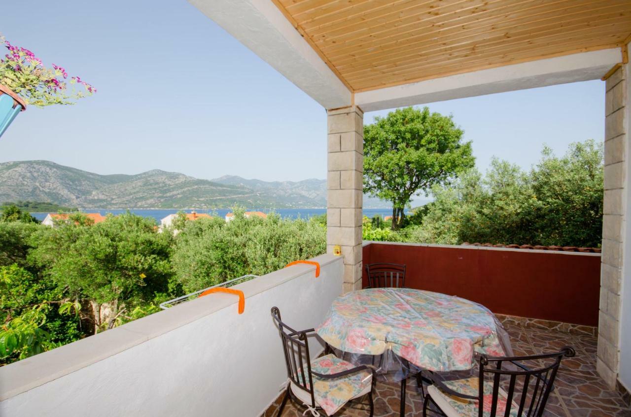 Apartment Slavka Račišće Kültér fotó
