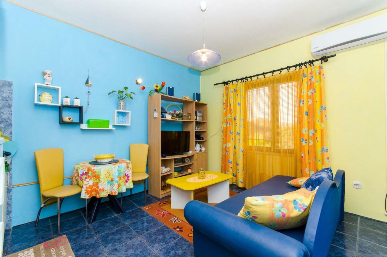 Apartment Slavka Račišće Kültér fotó